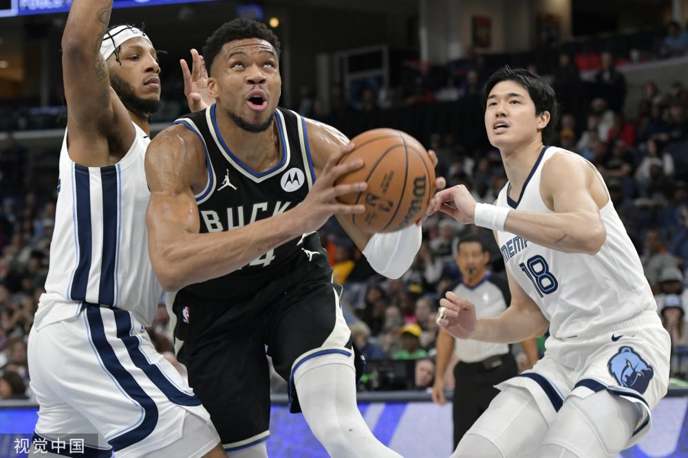 法甲第31輪克萊蒙1-6巴黎聖日耳曼 姆巴佩內馬爾戴帽梅西3助攻.