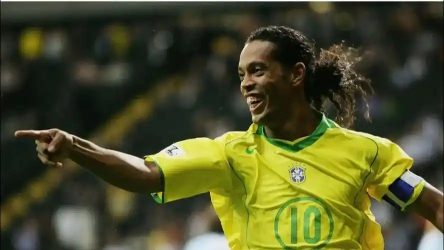 场上都似乎 场上都似乎